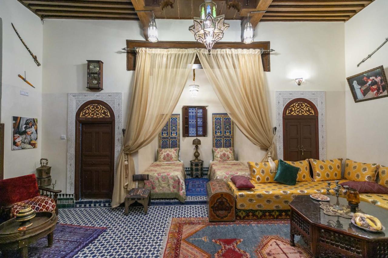 Riad Avec Terrasse Privee Et Piscine Partagee A 300M Fes Exterior photo